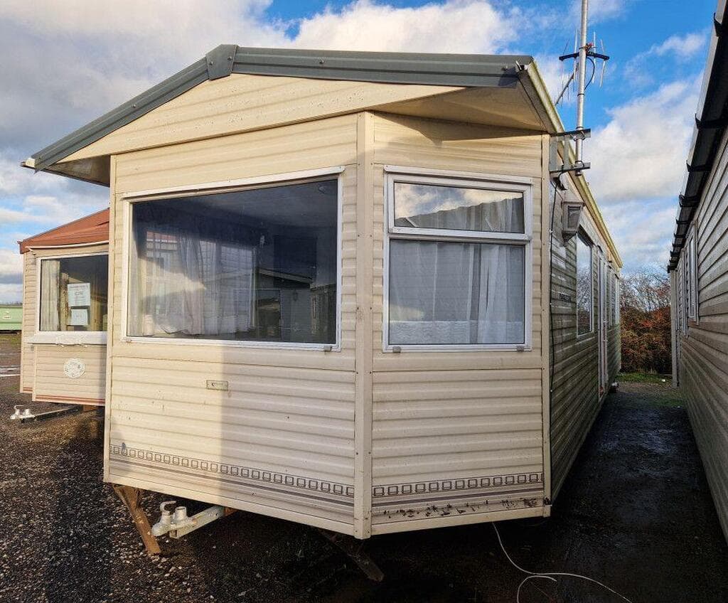 BK Bluebird Parkstone - image 1