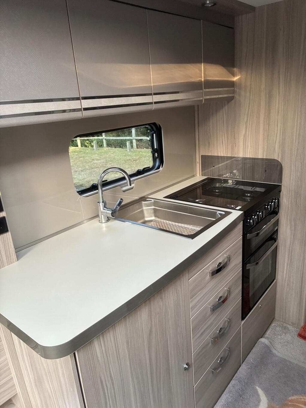 Elddis Crusader - image 10