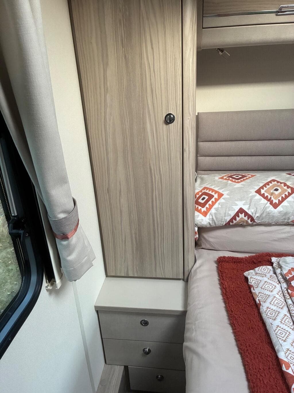 Elddis Crusader - image 14