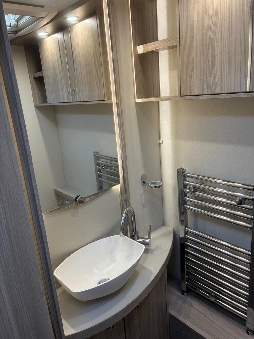 Elddis Crusader - image 19