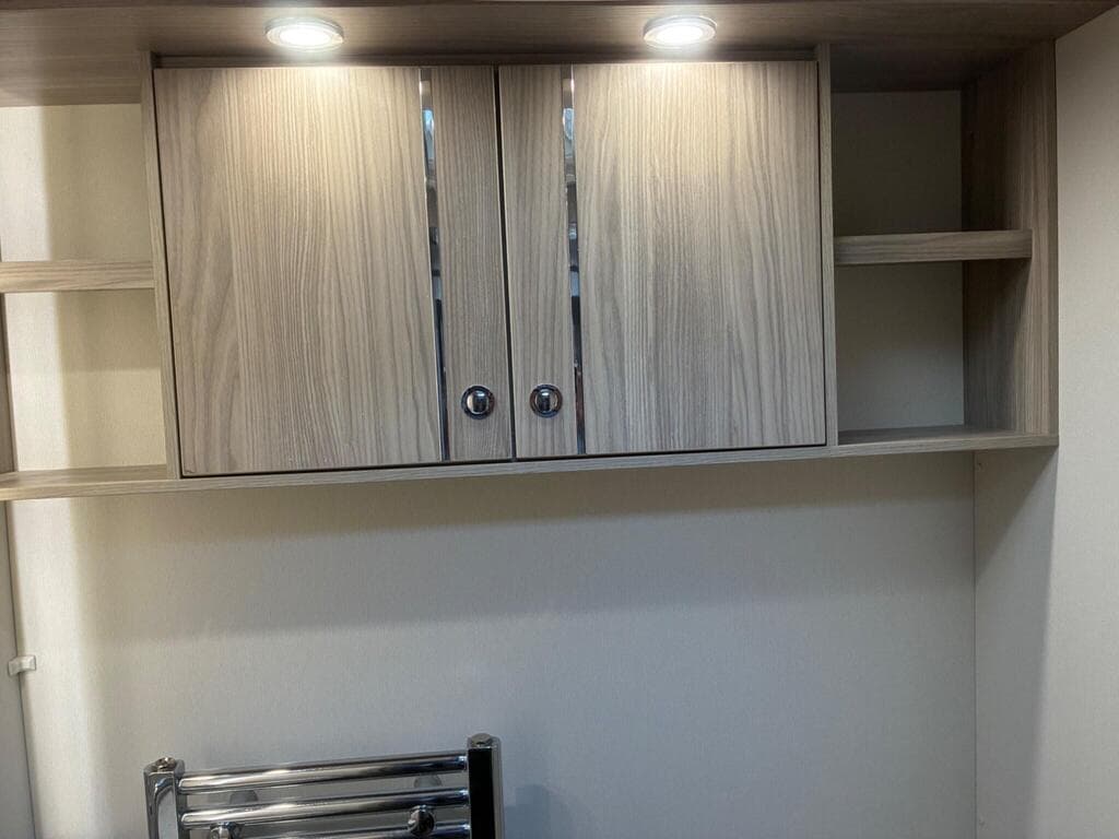 Elddis Crusader - image 22