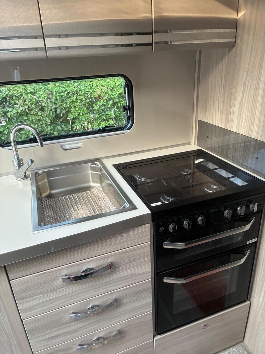 Elddis Crusader - image 9